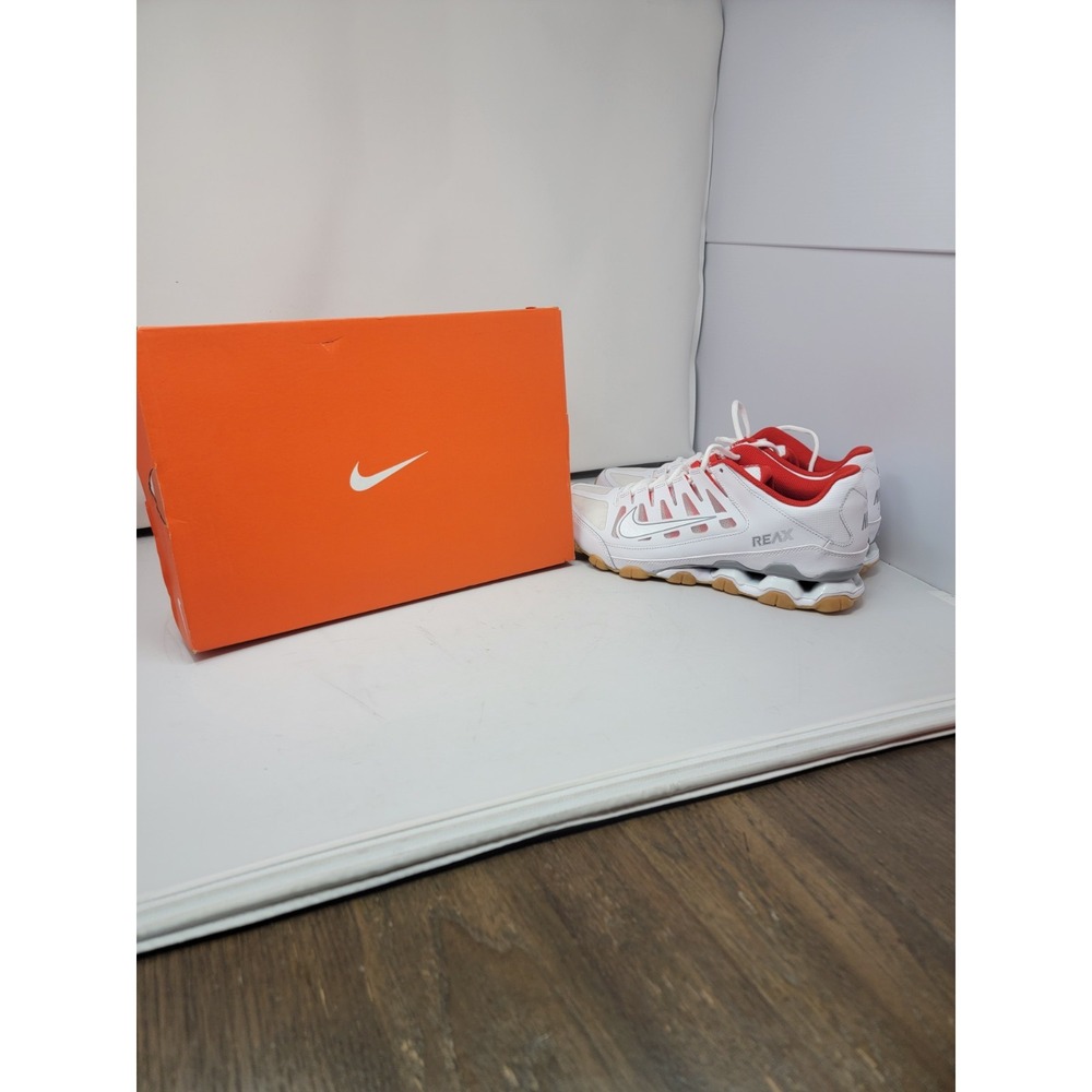 Nike Reax 8 TR Training Athletic Shoes White Wolf Grey Chile Red M Size 12